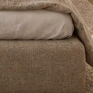Linen bedding